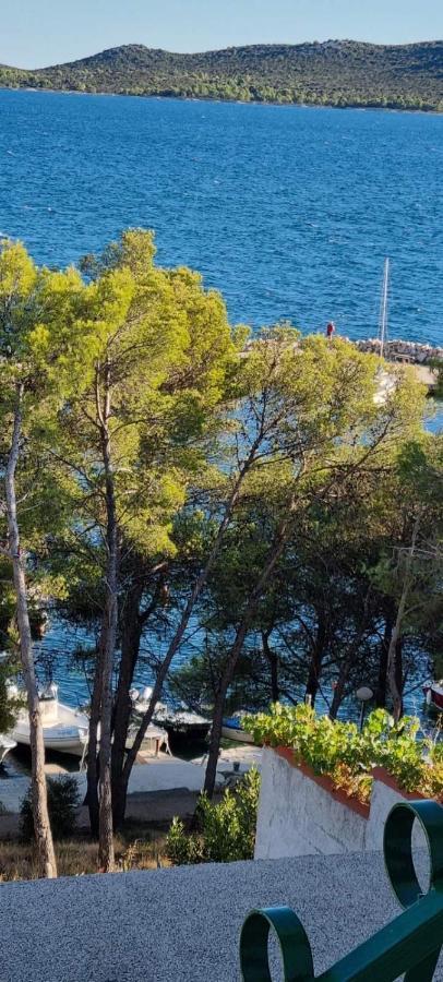 Apartman "Cvita" Drage Exterior photo